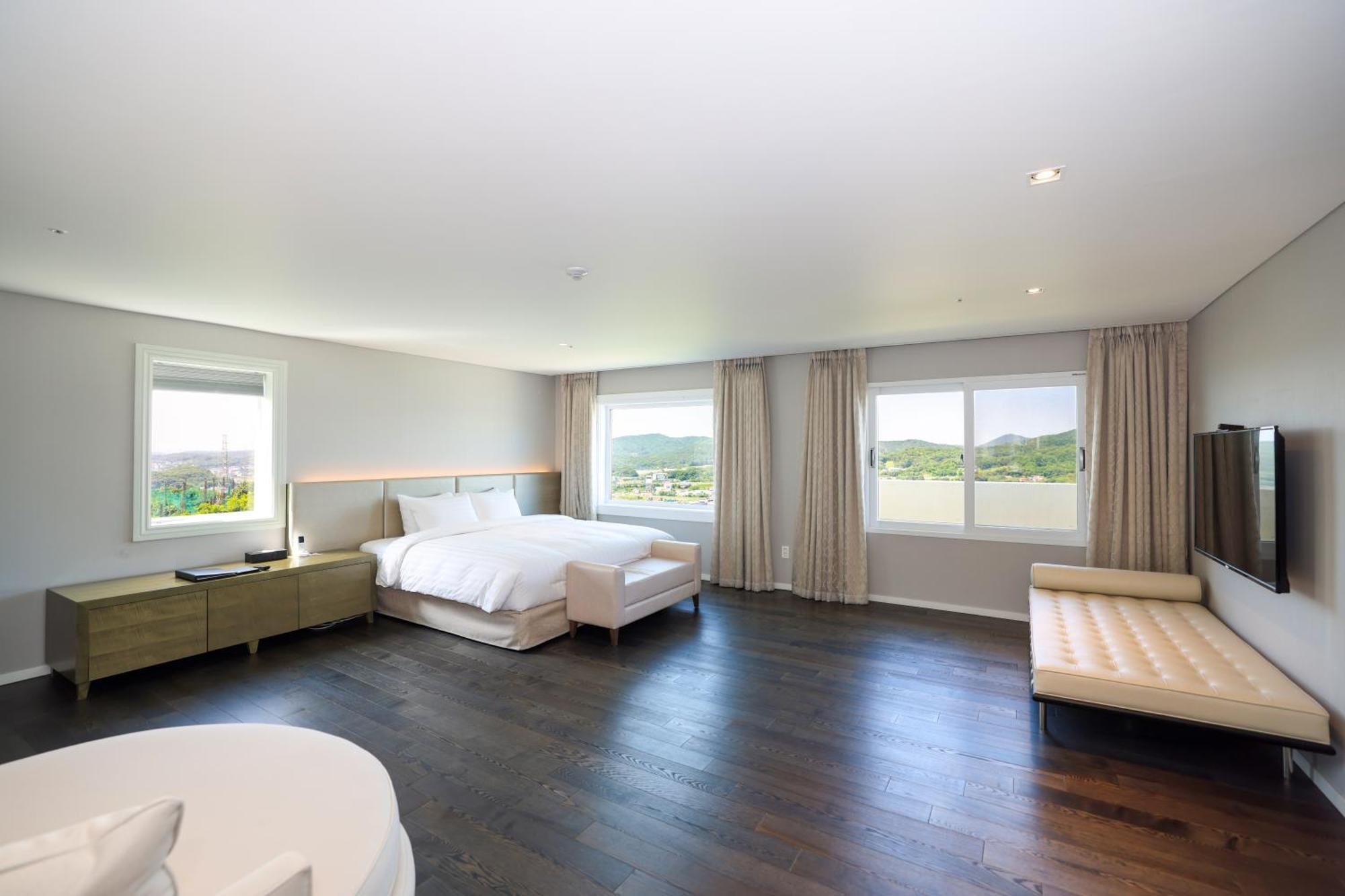 La Vie Dor Hotel And Resort, Trademark Collection By Wyndham Hwaseong Экстерьер фото