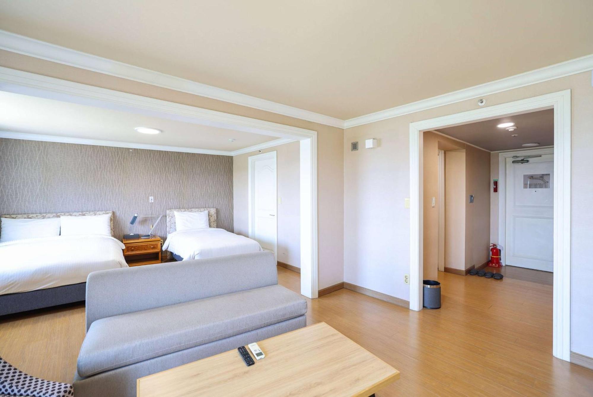 La Vie Dor Hotel And Resort, Trademark Collection By Wyndham Hwaseong Экстерьер фото